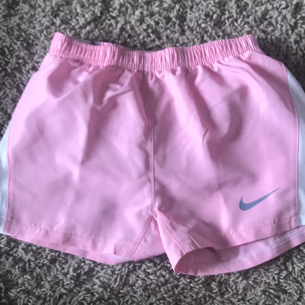kids nike shorts